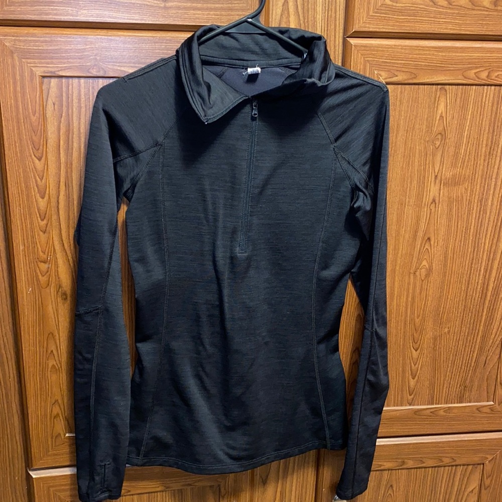 Under Armour Black Pullover